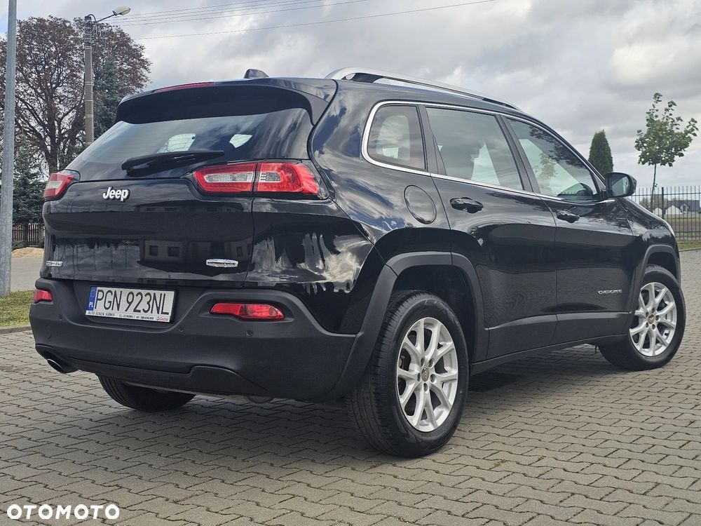 Jeep Cherokee - 4