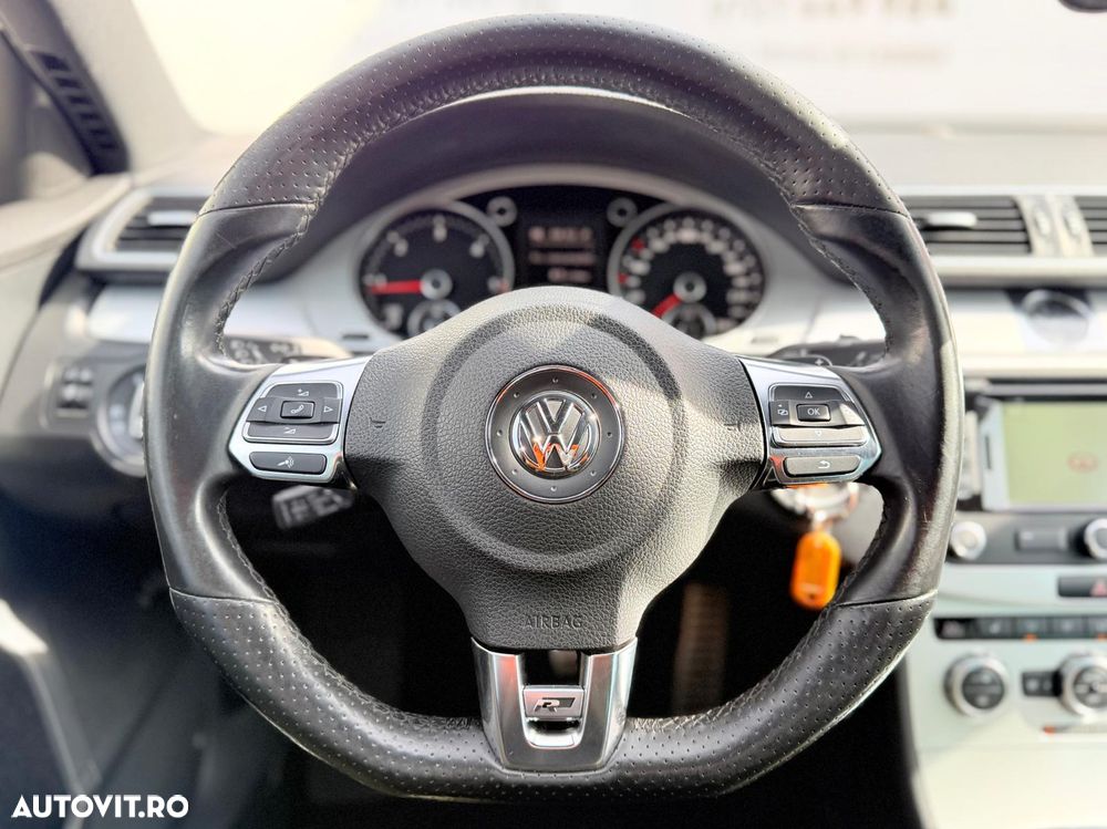 Volkswagen Passat 2.0 TDI DSG BlueMotion Technology R-Line - 17