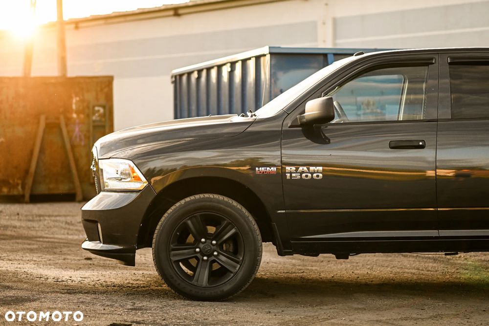 Dodge RAM 1500 5.7 4x4 - 22