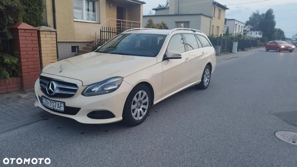 Mercedes-Benz Klasa E 200 BlueTEC 7G-TRONIC Classic - 3