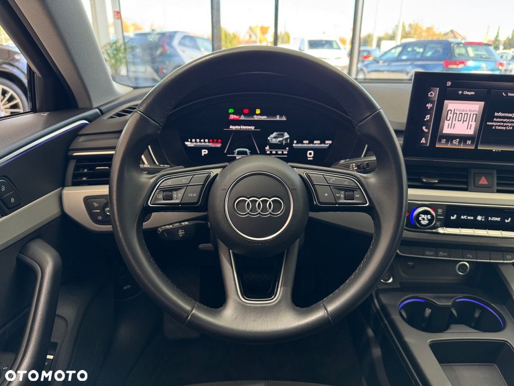 Audi A4 Limousine - 15