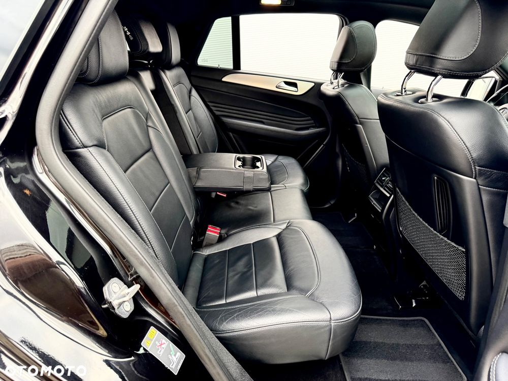 Mercedes-Benz GLE 400 4Matic 9G-TRONIC AMG Line - 8