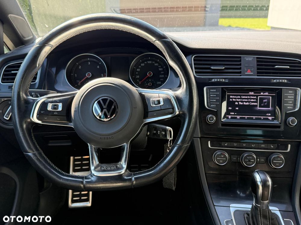 Volkswagen Golf - 13
