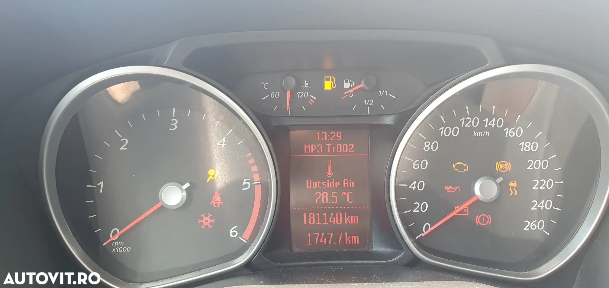 Ford Mondeo 2.0 TDCi Trend - 13