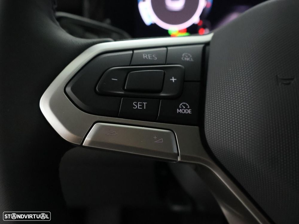 VW T-Roc 1.5 eTSI Trend DSG - 16