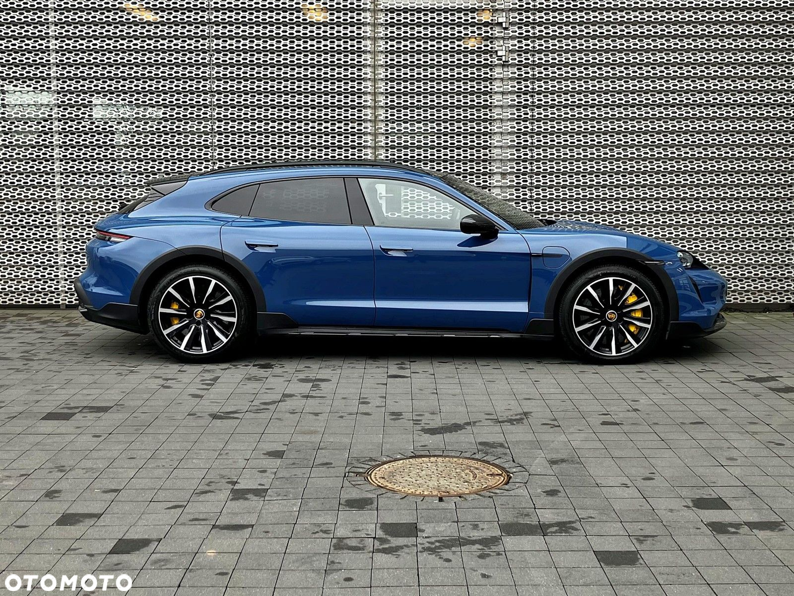 Porsche Taycan Turbo S - 6