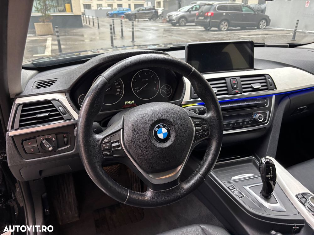 BMW Seria 3 320d xDrive Aut. Luxury Line - 13
