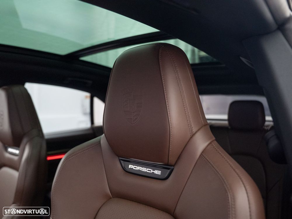 Porsche Macan Electric 4 - 19