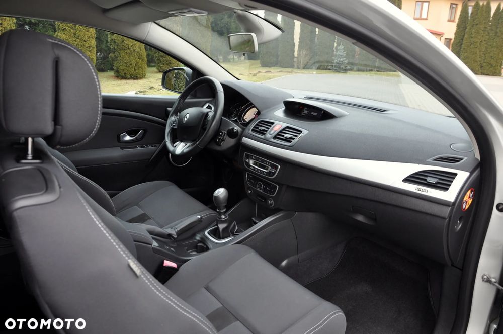 Renault Megane TCe 180 Coupe Dynamique - 28