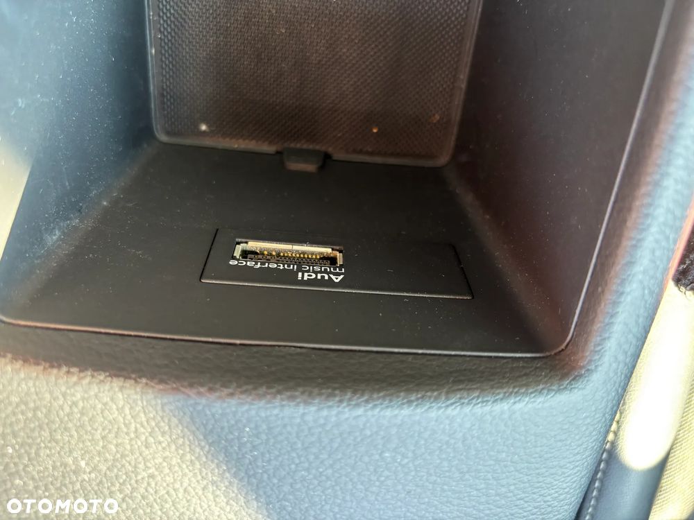 Audi A3 Sportback 2.0 TDI S line Sportpaket - 25