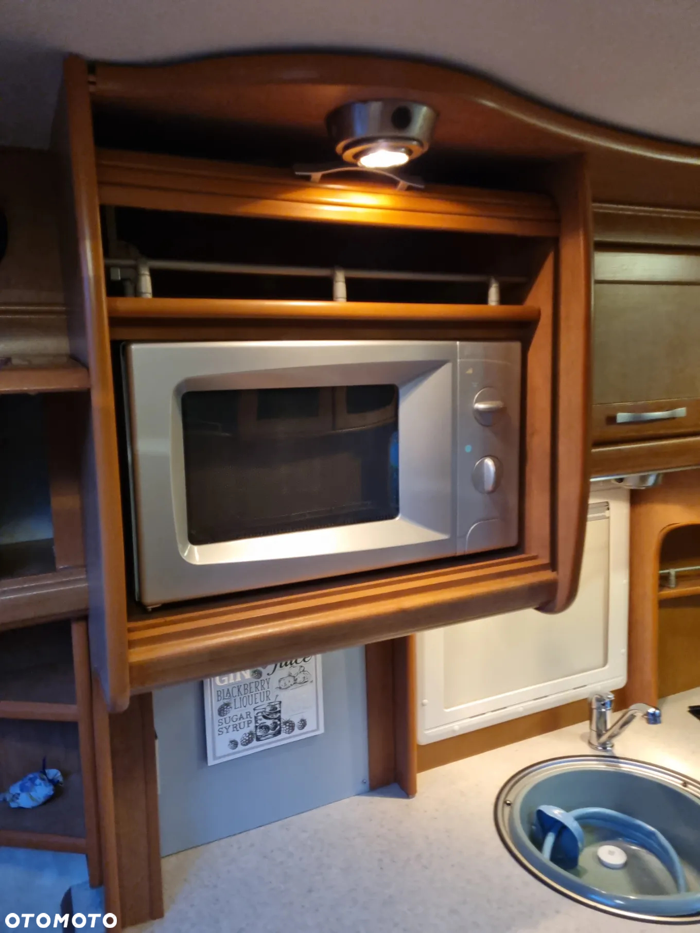 SWIFT Cameo Bessacarr 495 SL - 27