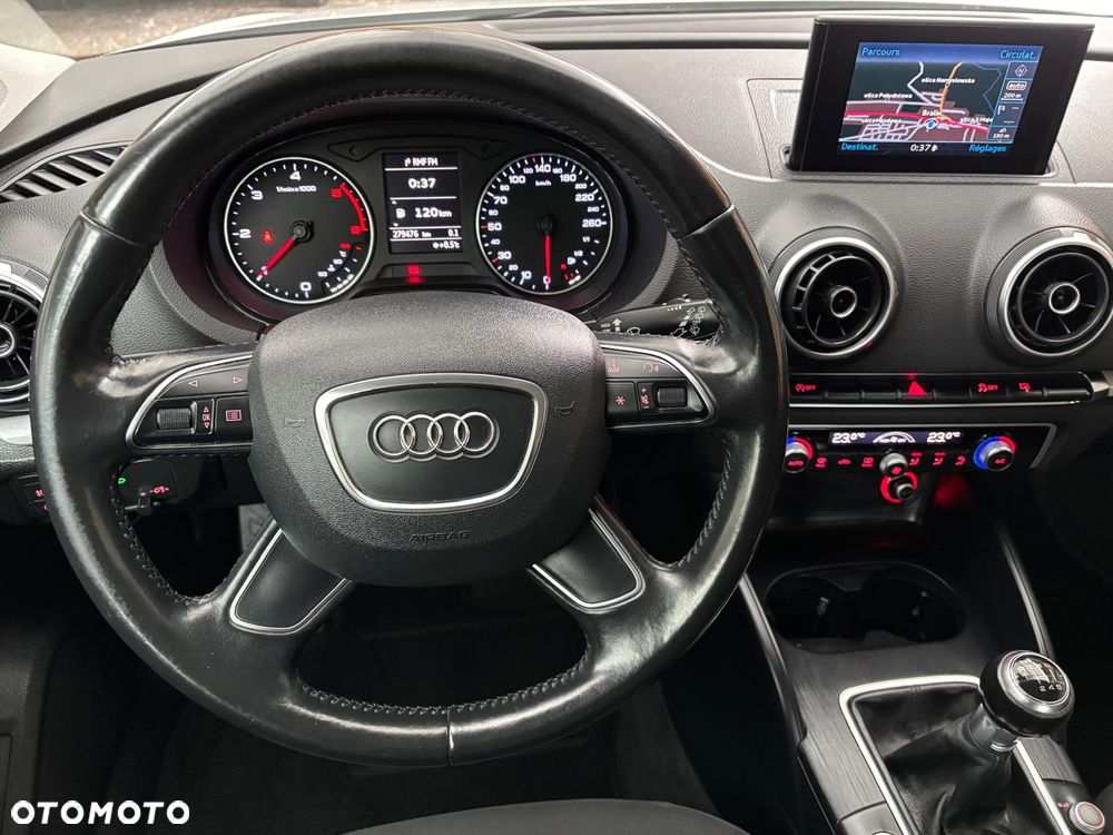 Audi A3 Sportback 1.6 TDI (clean diesel) S line Sportpaket - 24