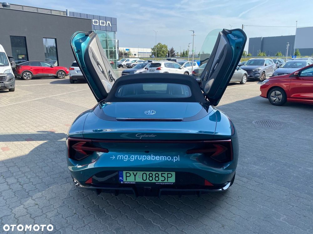 MG Cyberster 77kWh AWD Czarny Dach - 14