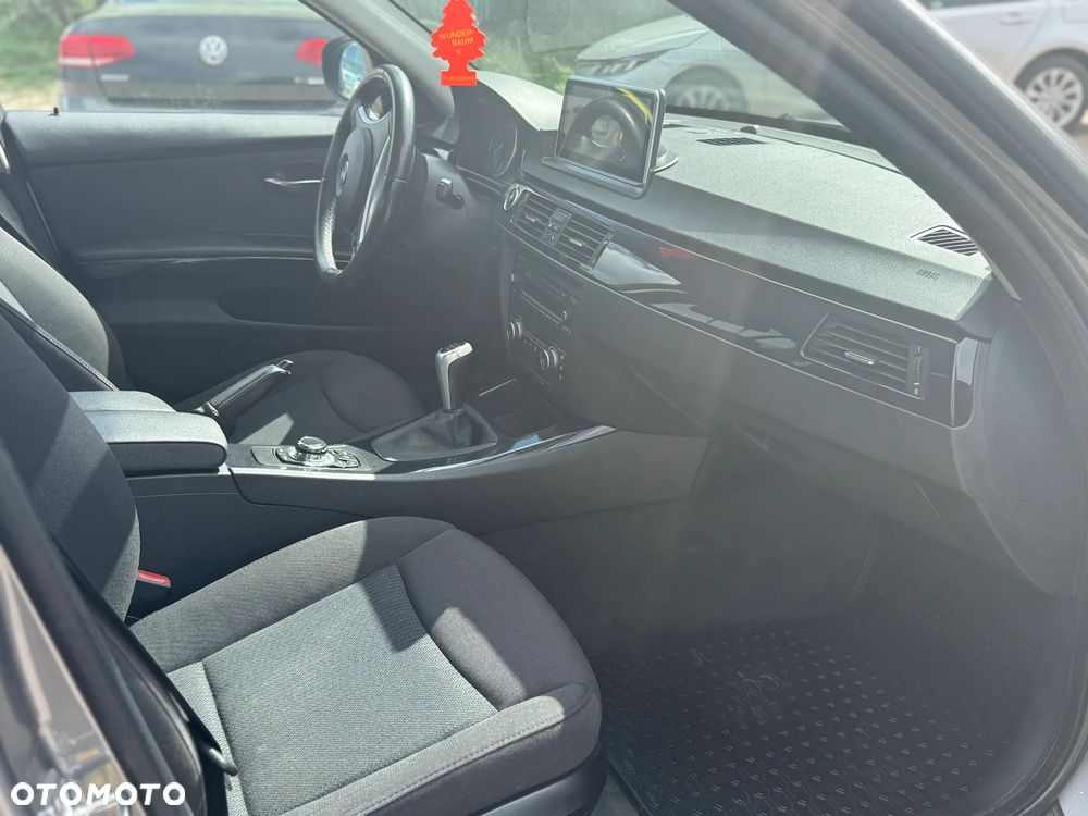 BMW Seria 3 - 17