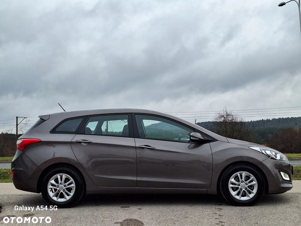 Hyundai i30 1.6 CRDi Trend - 3