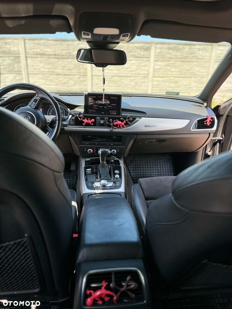 Audi A6 Allroad - 11
