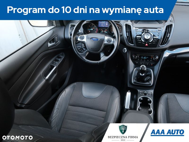 Ford Kuga - 8