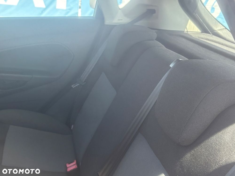 Ford Fiesta 1.25 Ambiente EU5 - 19