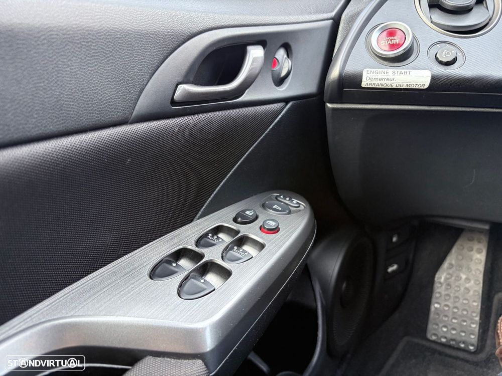 Honda Civic 1.4 i-VTEC Sport - 28