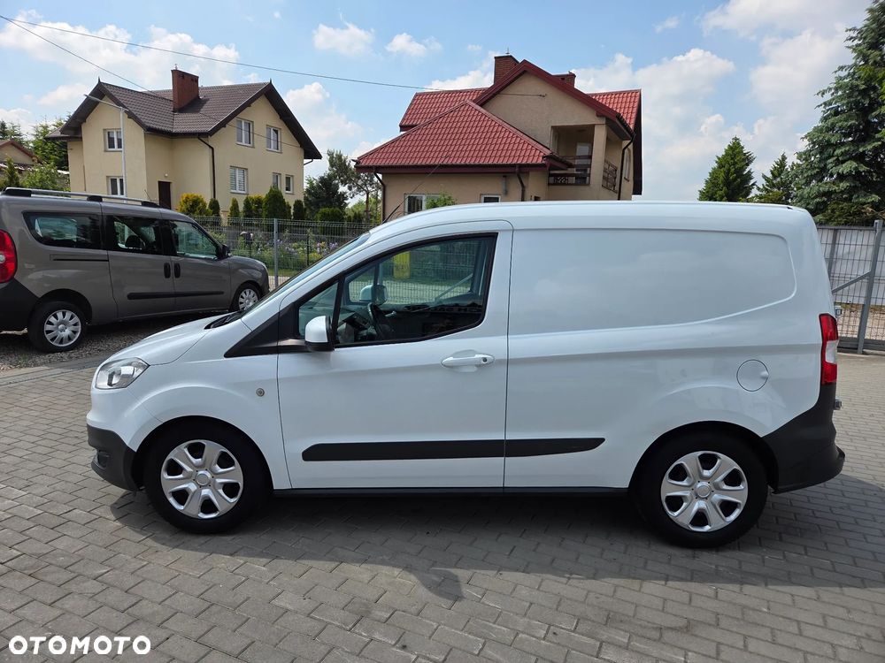 Ford Transit Courier - 6