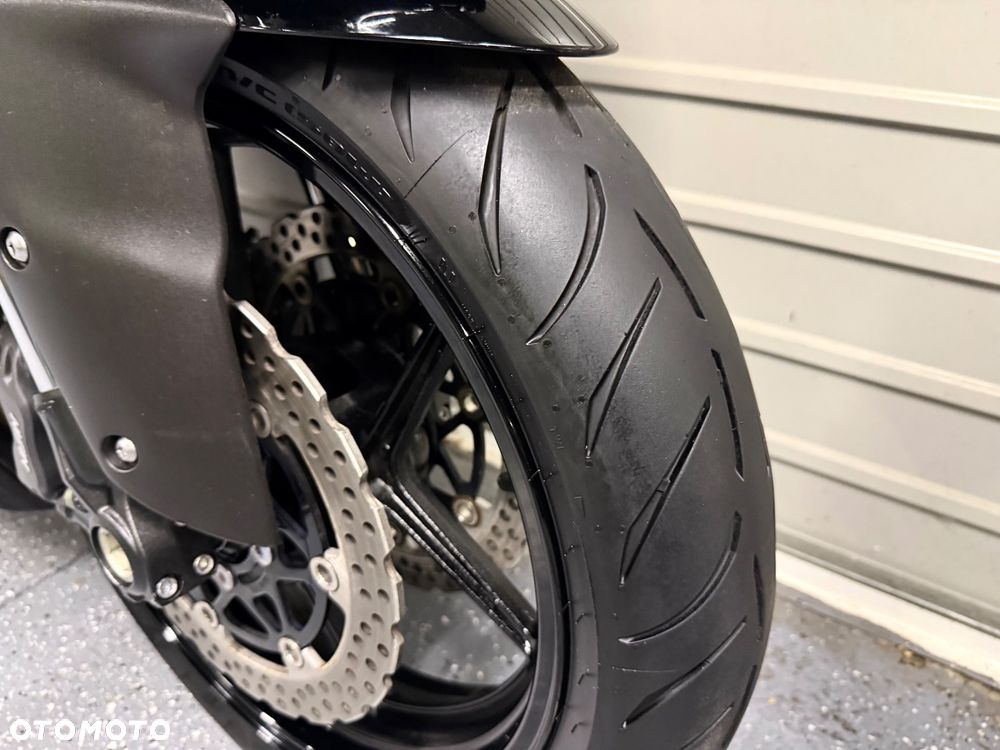 Kawasaki Ninja - 8