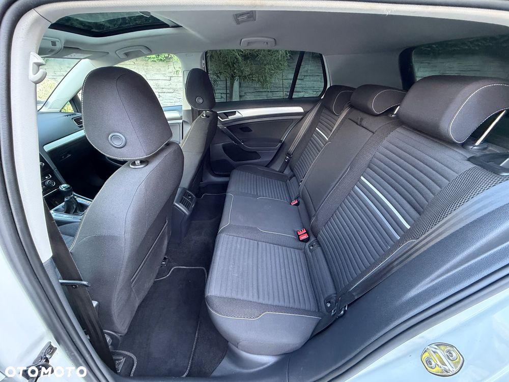 Volkswagen Golf 1.4 TSI BlueMotion Technology Cup - 25