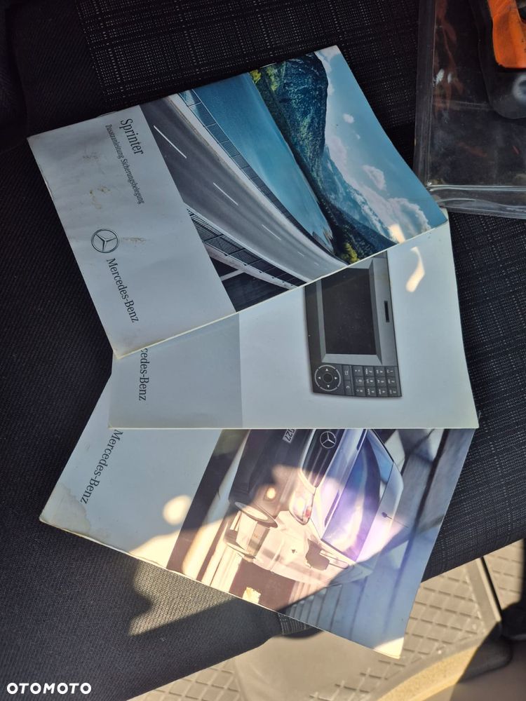 Mercedes-Benz Sprinter 316 CDi / KONTENER / NAJWIĘKSZY / PNEUMATYKA TYŁ / WINDA 750KG NA PILOT / BEZWYPADKOWY / SERWISOWANY / KLIMATYZACJA / KAMERA COFANIA / EURO 5 - 25