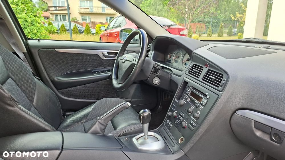 Volvo S60 2.4D5 Momentum - 12