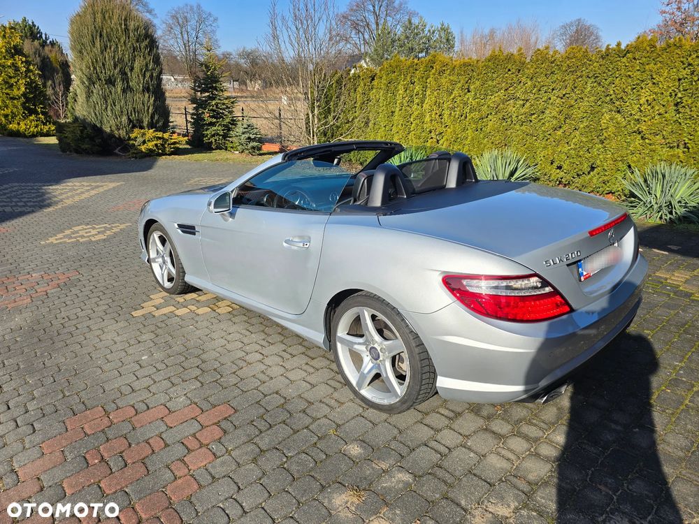 Mercedes-Benz SLK 200 (BlueEFFICIENCY) 7G-TRONIC - 19