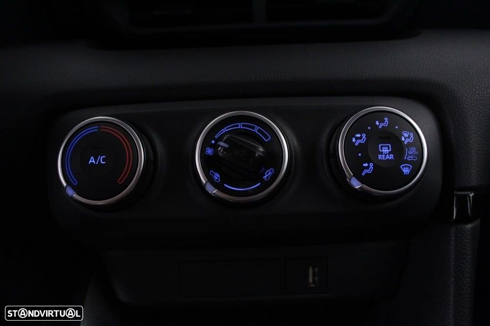 Toyota Yaris 1.0 VVT-i Comfort Plus - 28