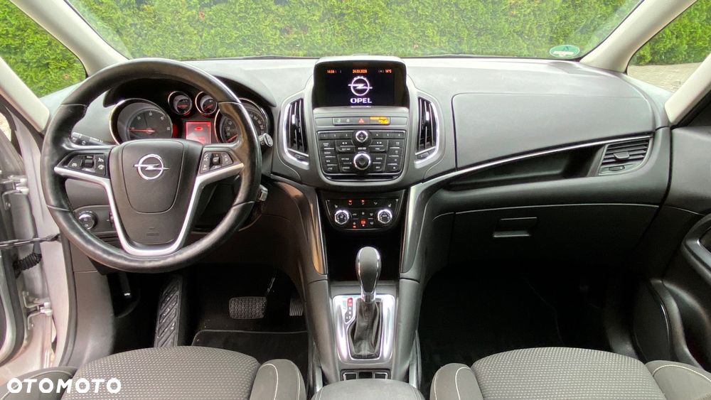 Opel Zafira - 19