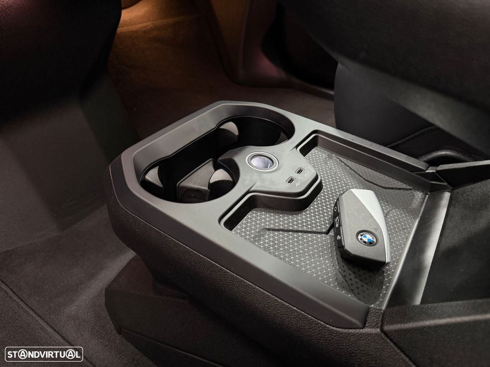 BMW iX xDrive 50 Pack Desportivo - 24