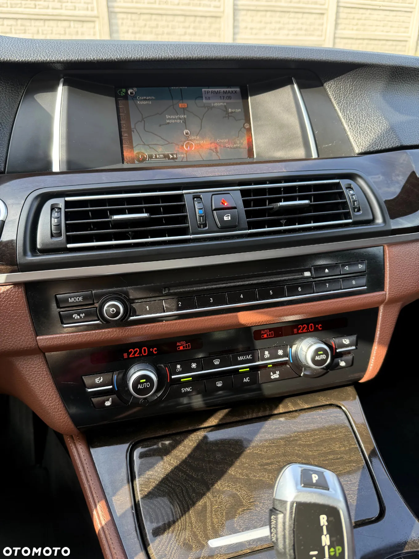 BMW Seria 5 520d Touring Luxury Line - 9