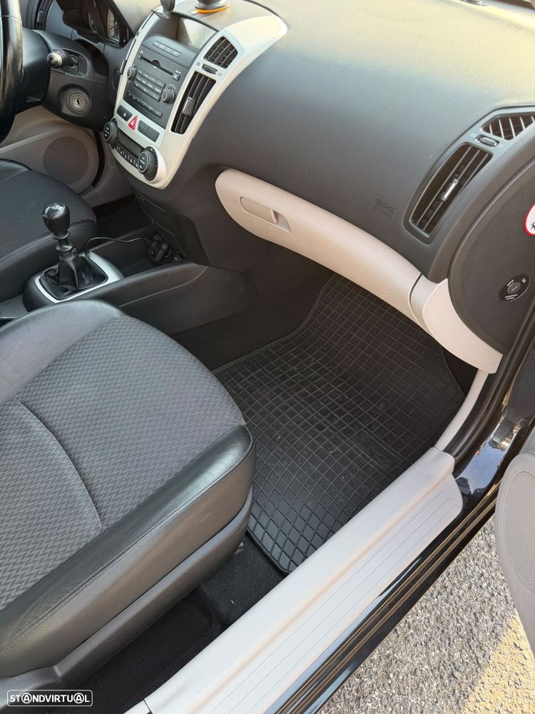 Kia Ceed SW 1.6 CRDi EX - 7