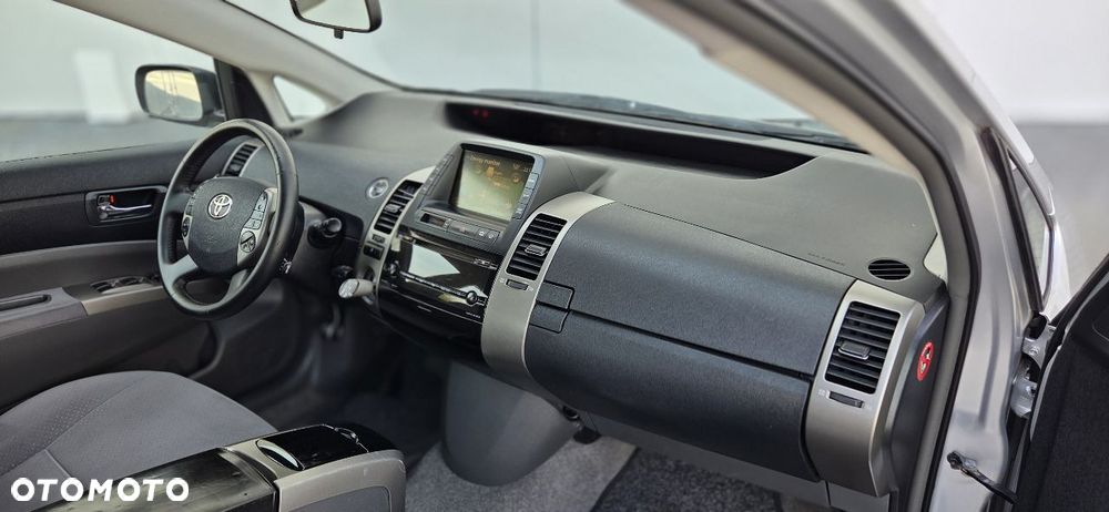 Toyota Prius 1.5 VVT-i Sol - 19