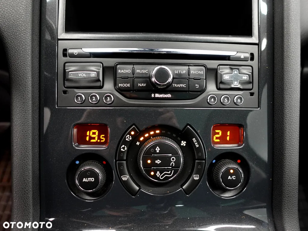 Peugeot 5008 2.0 HDi Allure 7os - 21