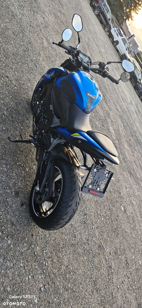Suzuki GSX 1000 - 11