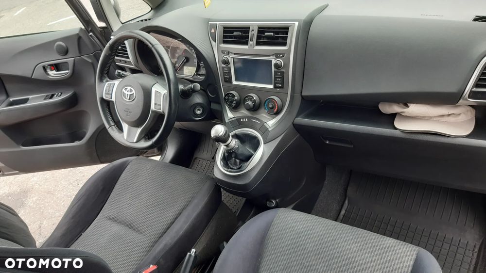 Toyota Verso S 1.4 D-4D Active - 14