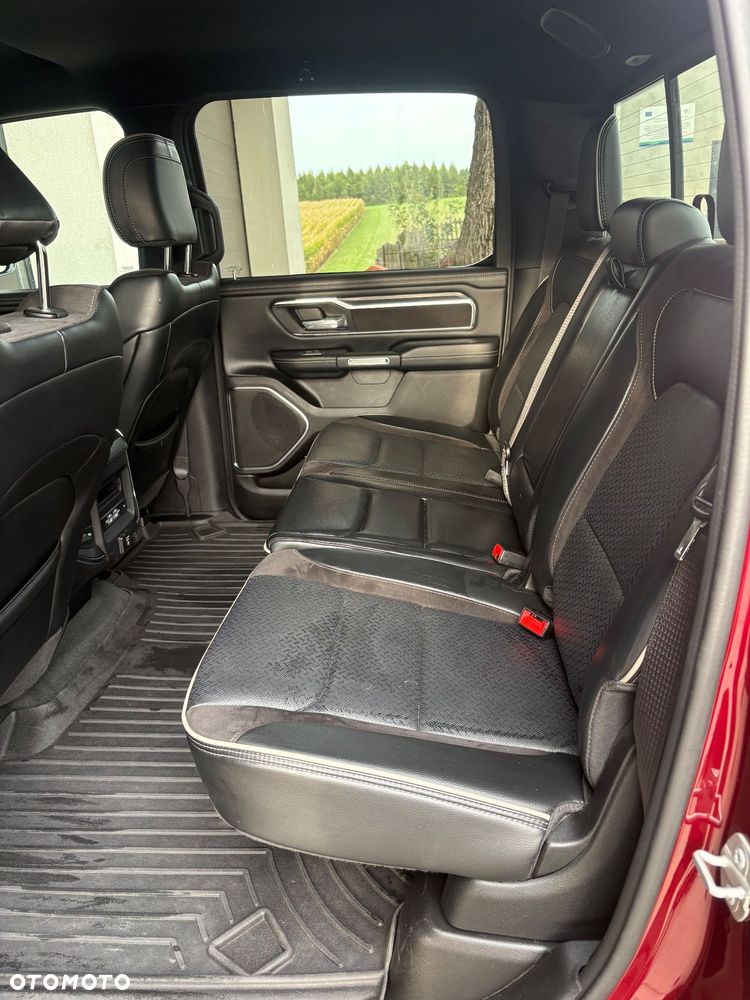 Dodge RAM 5.7 4x4 - 23