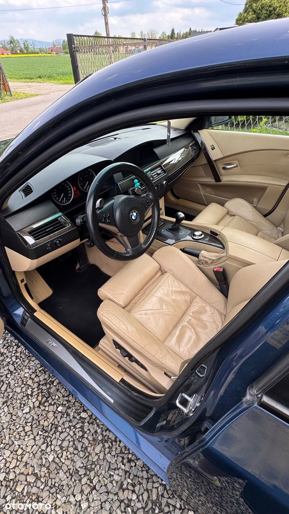 BMW Seria 5 545i - 9