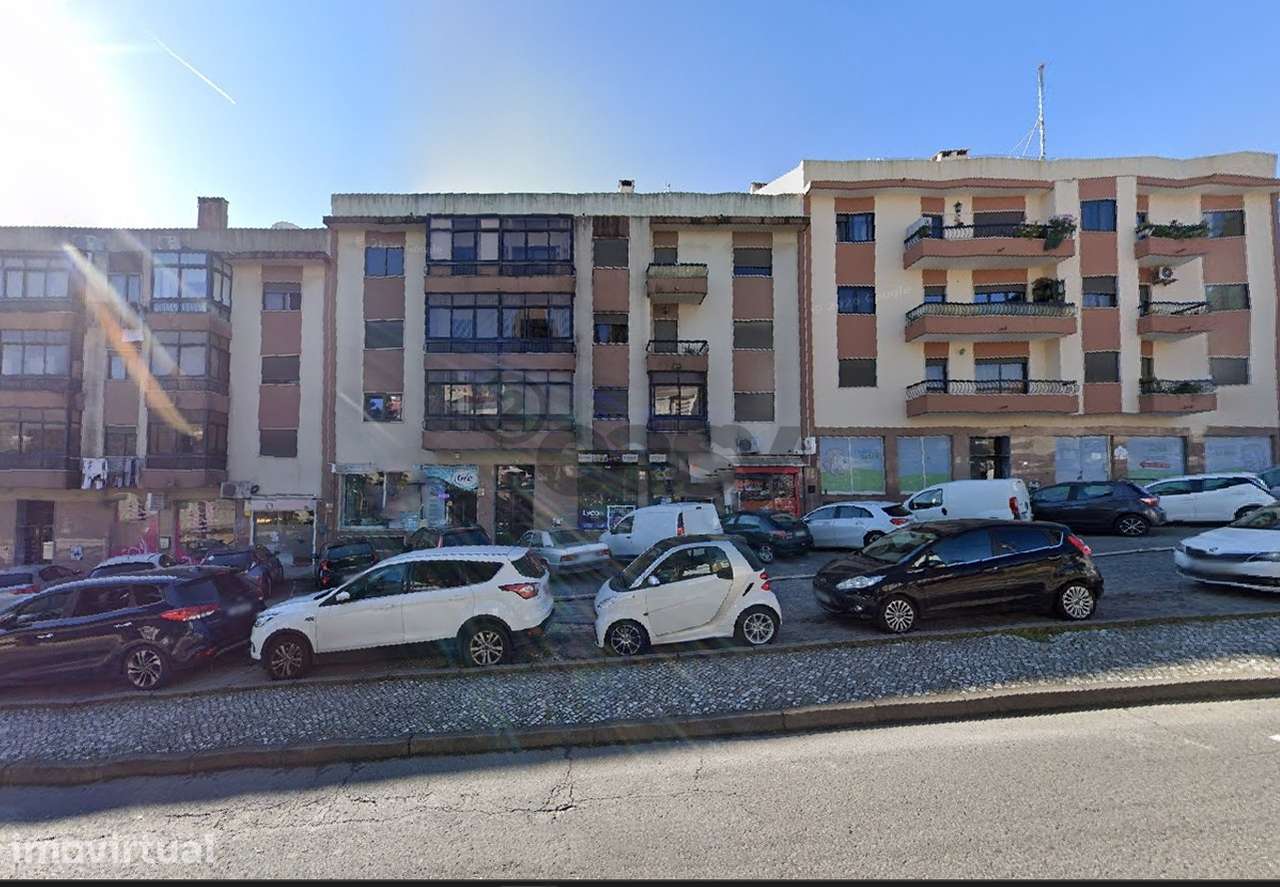 Loja 30m² com excelente localização na Ramada, Odivelas - Grande imagem: 2/3