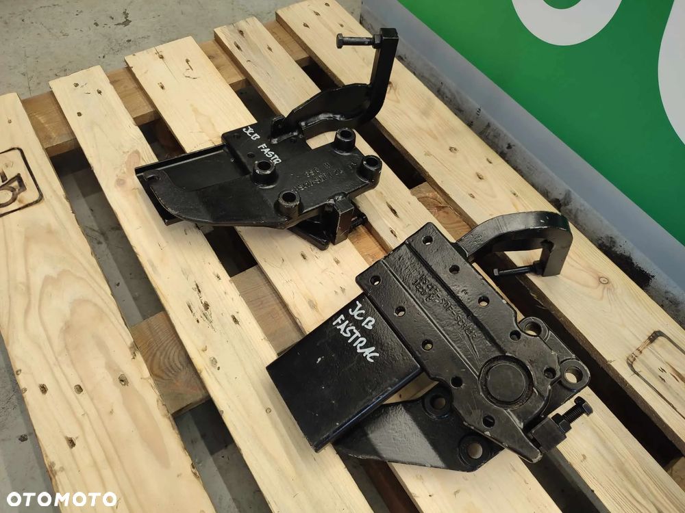 Stelaż adaptacja błotnika JCB Fastrac - 5