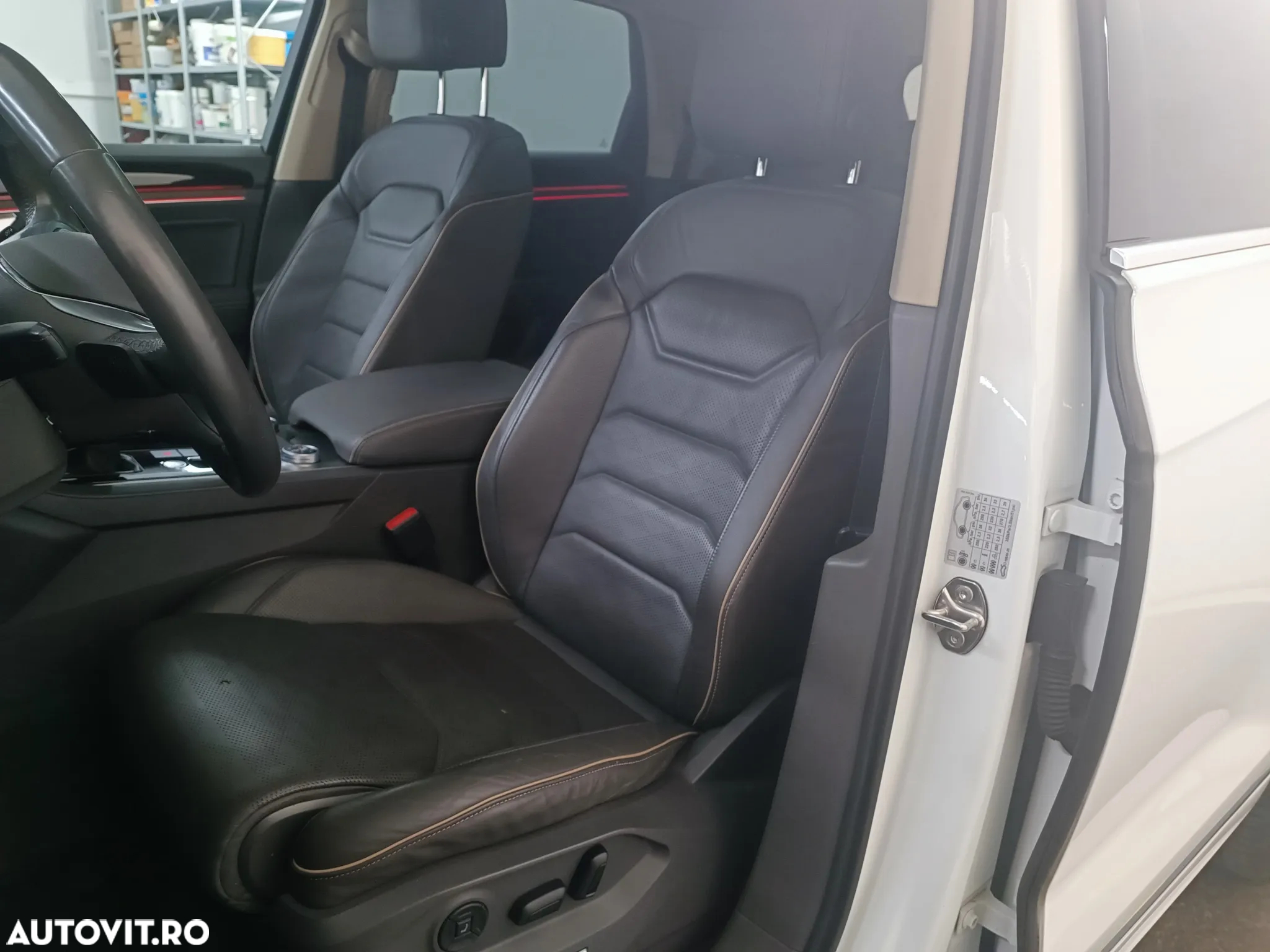 Volkswagen Touareg 3.0 V6 TDI 4Motion DPF Automatik Atmosphere - 25