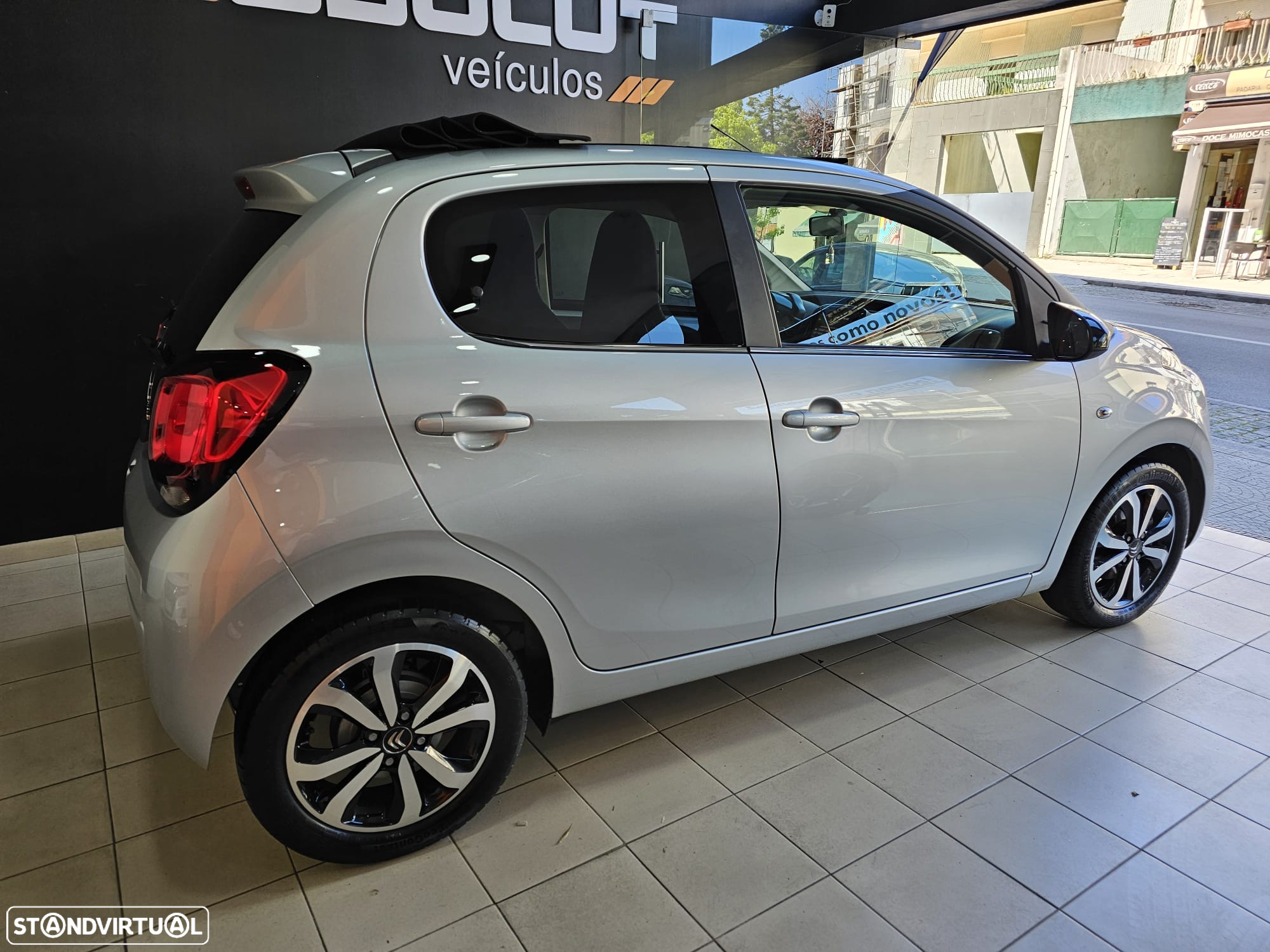 Citroën C1 Airscape 1.0 VTi Shine - 10