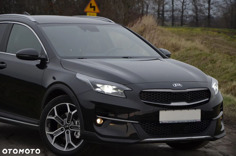 Kia XCeed 1.5 T-GDI OPF PLATINUM EDITION - 3