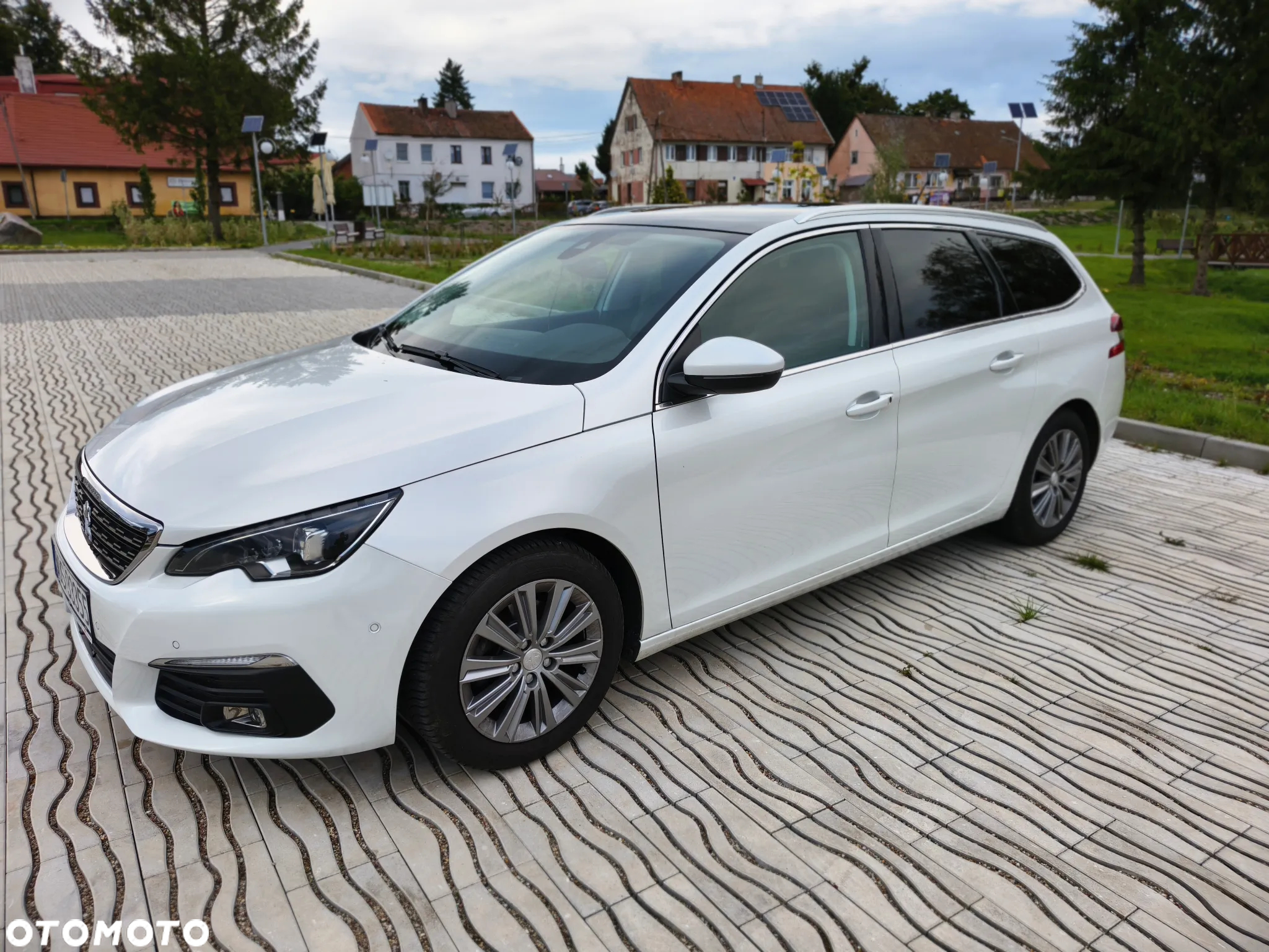 Peugeot 308 SW 1.2 PureTech GPF Allure Pack S&S - 3