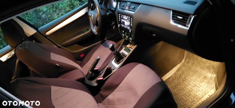 Skoda Octavia 2.0 TDI SCR Ambition - 13