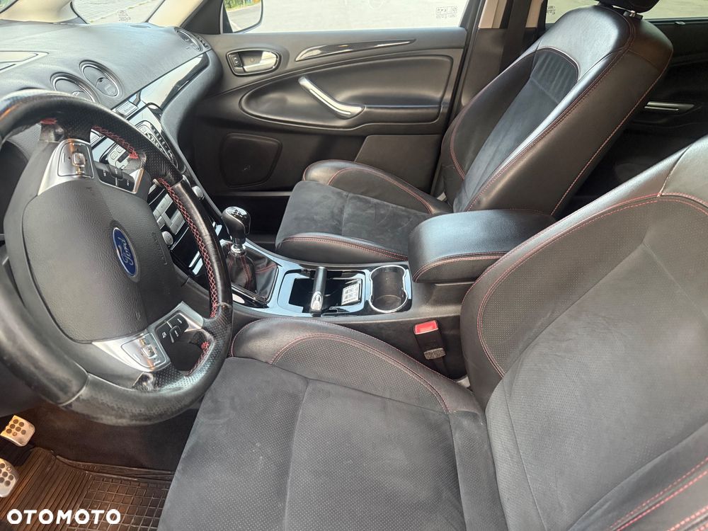 Ford S-Max - 15