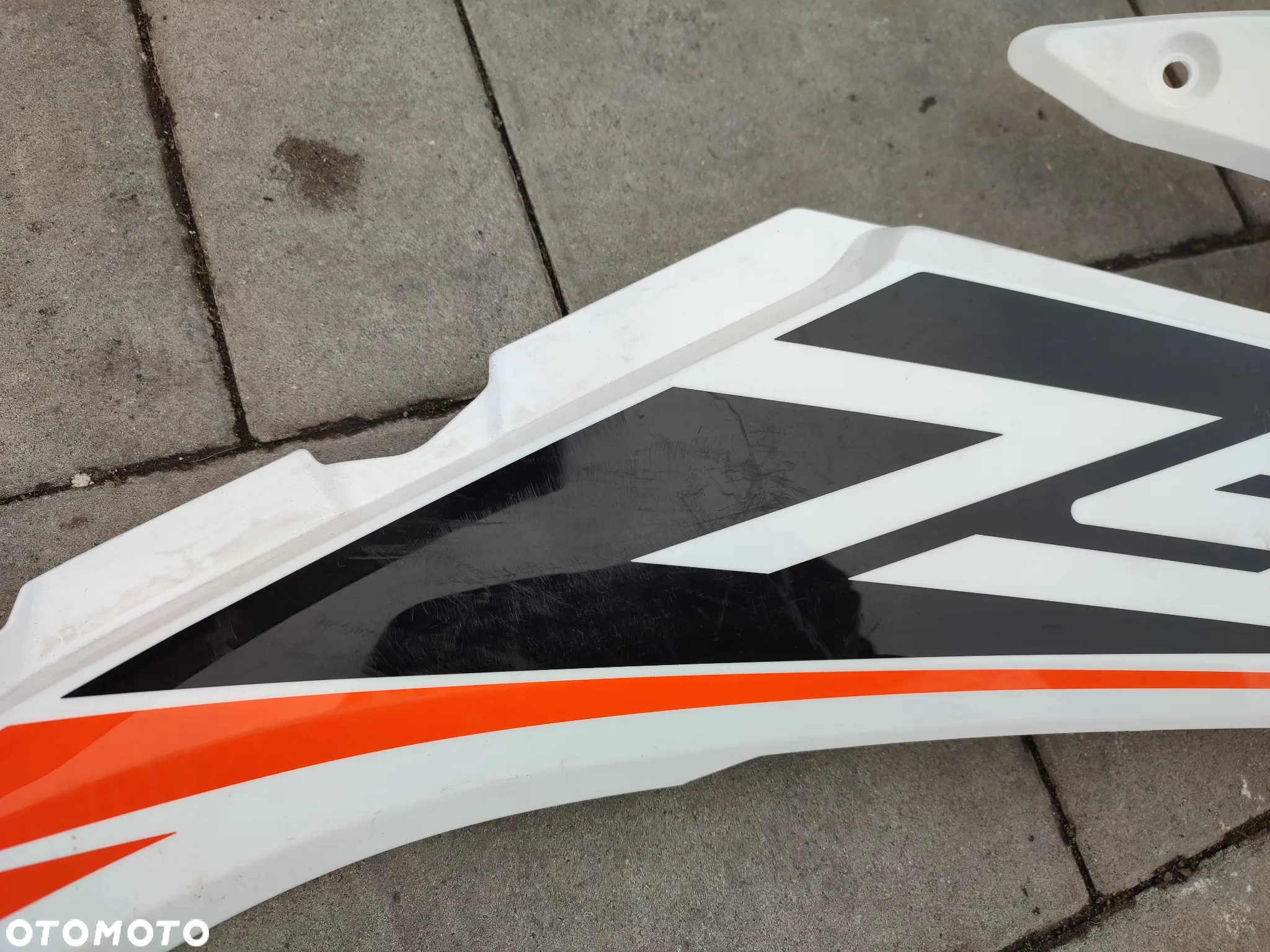 Owiewka, osłona prawa, bok, boczek prawy KTM 790 Adventure - 4