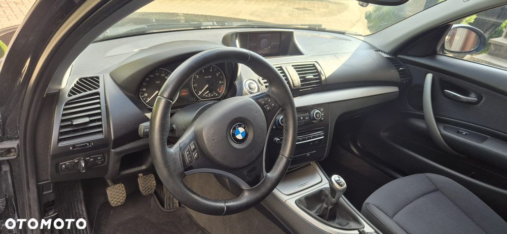 BMW Seria 1 - 12